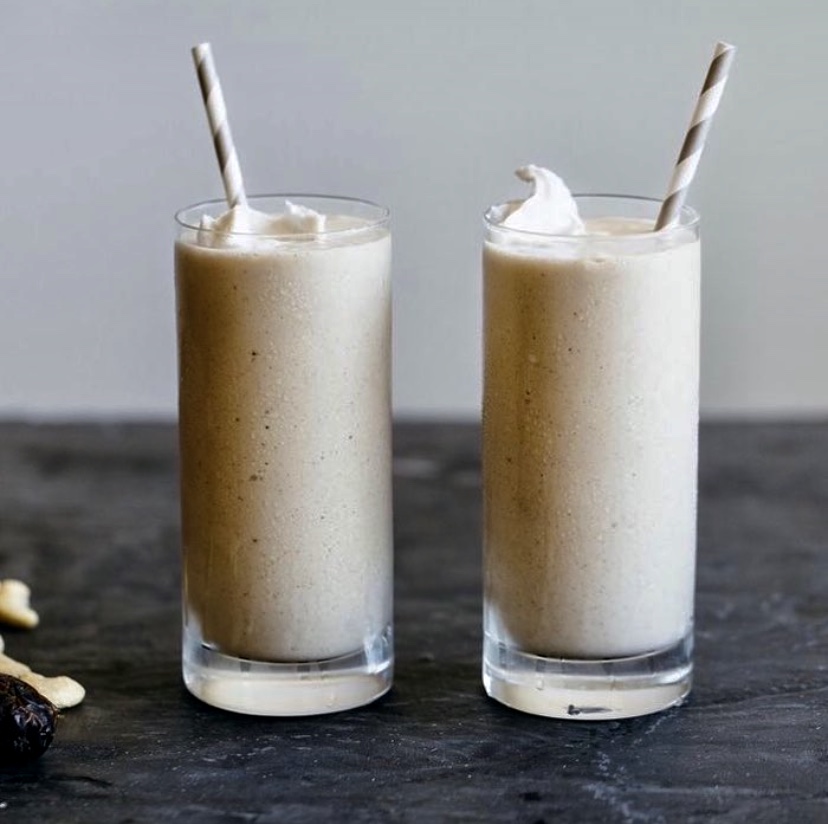 boisson énergisante naturelle aux dattes et thé matcha